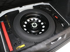 2015款 1.6T 自動(dòng) 睿馳版