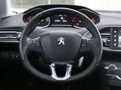 2015款 1.6T 自动 睿驰版