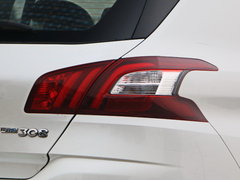 2015款 1.6T 自动 睿驰版