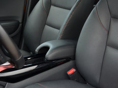 2015款 1.8L VTi CVT 豪华版