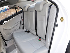 2015款 1.5L 手动 精英型