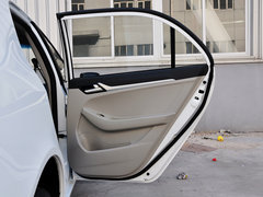 2015款 1.5L 手动 精英型