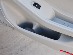2015款 1.5L 手动 精英型