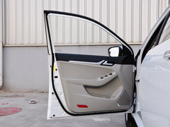 2015款 1.5L 手动 精英型