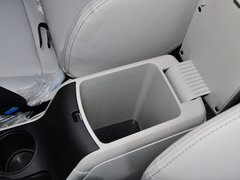 2015款 1.5L 手动 精英型