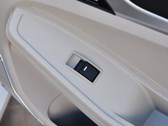 2015款 1.5L 手动 精英型