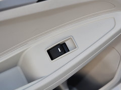 2015款 1.5L 手动 精英型