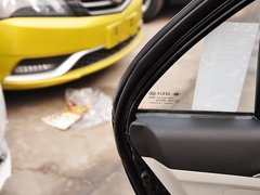 2015款 1.5L 手动 精英型