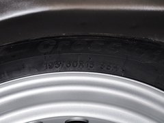2015款 1.5L 手动 精英型