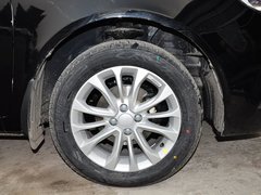 2015款 1.5L 手动 精英型