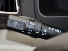 2015款 1.5L 手动 精英型