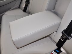 2015款 1.5L 手动 精英型