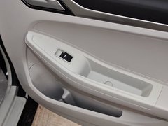 2015款 1.5L 手动 精英型