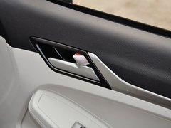 2015款 1.5L 手动 精英型