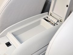 2015款 1.5L 手动 精英型