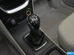 2015款 1.5L 手动 精英型