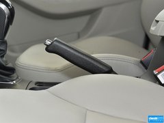 2015款 1.5L 手动 精英型