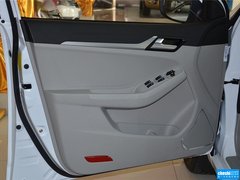 远景 2015款 1.5L 手动 精英型