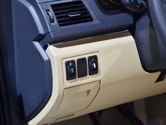 2015款 两厢 1.3L 手动 乐天天窗版