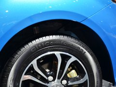 2015款 两厢 1.3L 手动 乐天天窗版