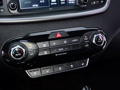 2015款 索兰托L 2.4L GDI 汽油4WD精英版 5座 国V