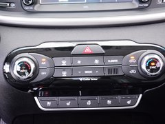 2015款 索兰托L 2.4L GDI 汽油4WD精英版 5座 国V
