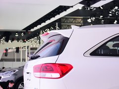 2015款 索兰托L 2.4L GDI 汽油4WD精英版 5座 国V