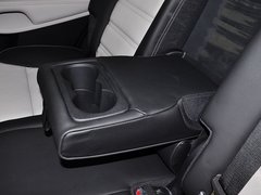 2015款 索兰托L 2.4L GDI 汽油4WD精英版 5座 国V