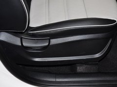 2015款 索兰托L 2.4L GDI 汽油4WD精英版 5座 国V