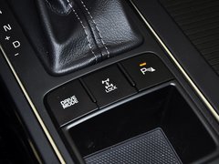 2015款 索兰托L 2.4L GDI 汽油4WD精英版 5座 国V