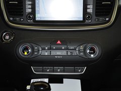 2015款 索兰托L 2.4L GDI 汽油4WD精英版 5座 国V
