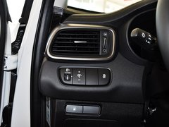 2015款 索兰托L 2.4L GDI 汽油4WD精英版 5座 国V
