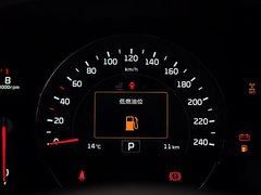 2015款 索兰托L 2.4L GDI 汽油4WD精英版 5座 国V