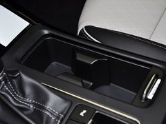 2015款 索兰托L 2.4L GDI 汽油4WD精英版 5座 国V