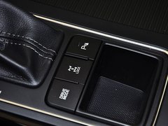 2015款 索兰托L 2.4L GDI 汽油4WD精英版 5座 国V