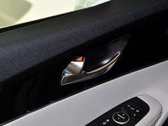 2015款 索兰托L 2.4L GDI 汽油4WD精英版 5座 国V