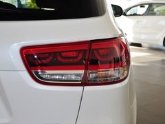 2015款 索兰托L 2.4L GDI 汽油4WD精英版 5座 国V