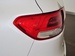 2015款 索兰托L 2.4L GDI 汽油4WD精英版 5座 国V