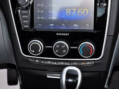 2015款 1.5L 自动 幸福版