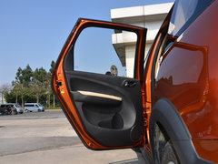 2015款 1.5L 手动 尊享型 5座