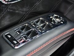 2015款 6.8T 极致版
