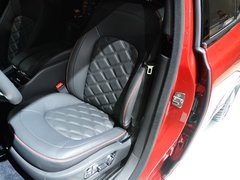 2015款 6.8T 极致版