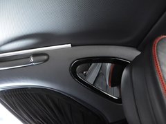 2015款 6.8T 极致版