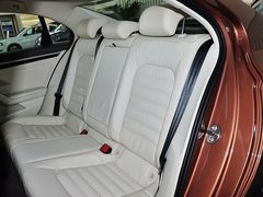 2015款 330TSI DSG 豪华版