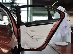 2015款 330TSI DSG 豪华版
