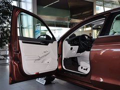 2015款 330TSI DSG 豪华版