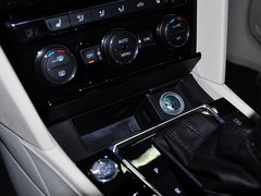 2015款 330TSI DSG 豪华版