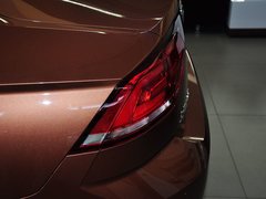 2015款 330TSI DSG 豪华版