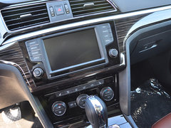 2015款 330TSI DSG 豪华版