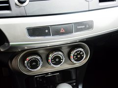2015款 1.6L 手动 时尚版